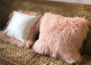 中国 顧客用100%長い毛のモンゴルの子ヒツジの毛皮の枕45x45cmは色の試供品を染めました サプライヤー