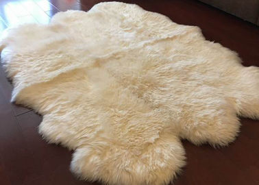 中国 アイボリーの白い毛皮の居間の敷物6の毛皮、5.5 x 6つのFtの寝室の羊皮の敷物  サプライヤー