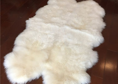 中国 実質の羊皮の敷物の自然で白く長いウールのニュージーランドの羊皮のカーペットのクォード サプライヤー