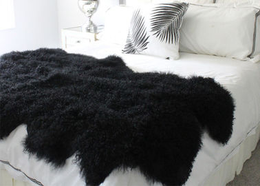 中国 長い毛の厚く完全な毛皮と暖かい黒く柔らかい洗濯できる実質の羊皮の敷物 サプライヤー
