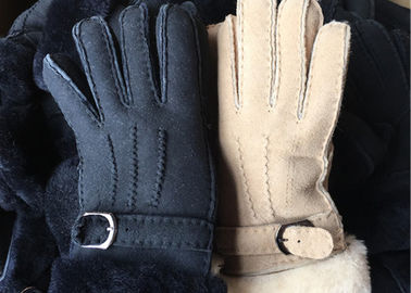 中国 黒く厚い毛皮の防水ラムズウールのライニングを用いる最も暖かい羊皮の手袋 サプライヤー