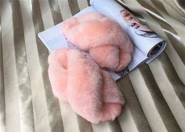 中国 染められたピンクのヒツジのウールのスリッパの実質のオーストラリアのメリノの毛皮With15mmの細い羊毛 サプライヤー