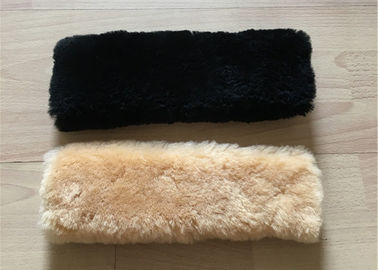 中国 大人のための黒い実質のオーストラリアの羊皮のシート ベルト カバー快適な安全 サプライヤー