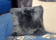 暖かい保存のための染められた快適なラムズウールのシート・クッションの本物のメリノの毛皮