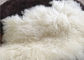 ベッドの投球のための長い毛の自然な巻き毛のヒツジのウールのモンゴルの白い毛皮Materiral サプライヤー