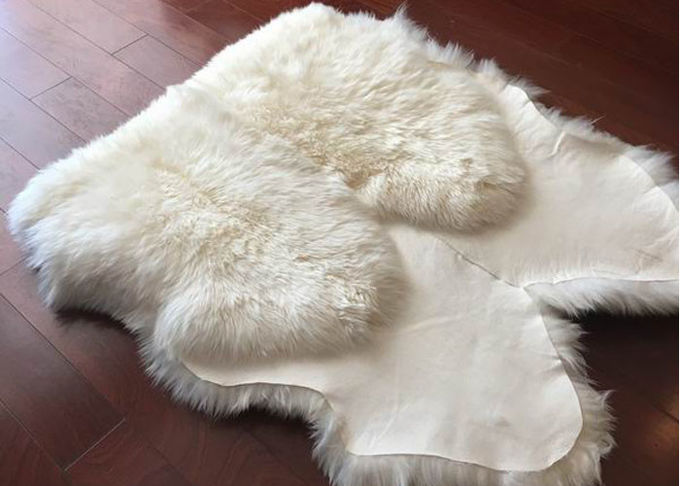 実質の羊皮の敷物の大きいアイボリーの白いオーストラリアのウール区域敷物4 x 6 ft 4の毛皮