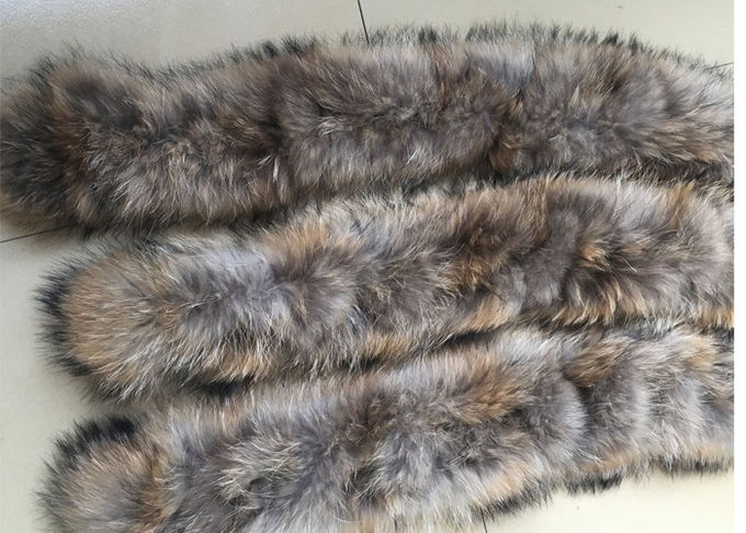 黒のコートのアライグマを等級別にして下さい快適な毛皮つばがサテンのライニングと暖める