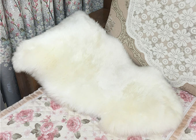 椅子のシート カバーの55-75mmのウールと洗濯できる自然なオーストラリアの羊皮の敷物