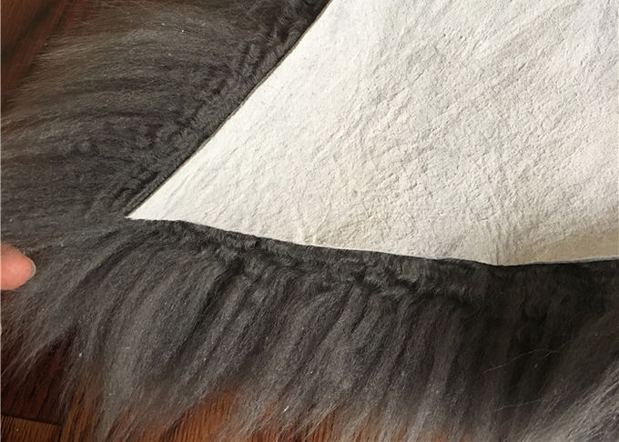 羊皮の敷物のオーストラリアの実質の単一の毛皮の長いウールの黒の羊皮
