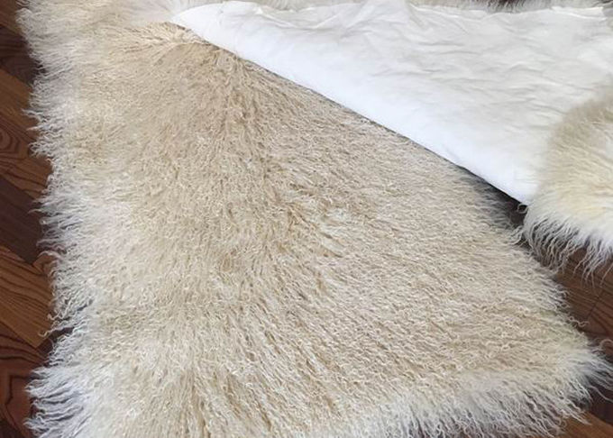 10-15cmの寝室のための長い毛の実質の羊皮の敷物のモンゴルの極度の柔らかい質