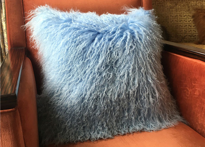 ホテルのモンゴルの毛皮の枕スカイ ブルーの贅沢で長いヒツジの毛皮のソファの枕