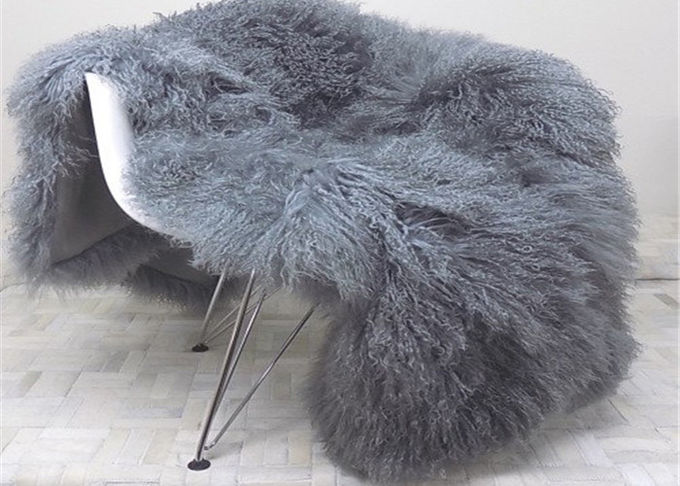 寝室のための本物の長い巻き毛のモンゴルの羊皮の敷物の単一の毛皮60 *120cm
