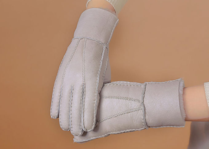 実質のオーストラリアの羊皮の最も暖かい羊皮の手袋耐久S/M/Lサイズ