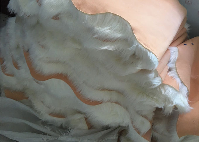 60mm - 70mmのウールが付いている反スリップの静かに白いオーストラリアの羊皮の敷物の耐久財