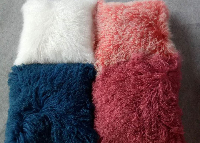 長い毛の羊皮の実質の巻き毛のヒツジの毛皮の枕モンゴルのlambswoolのクッション