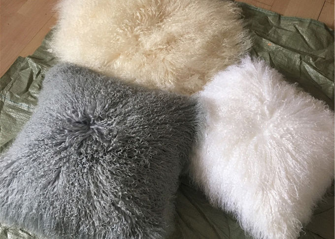 長いウールは18"をx 18"チベットの子ヒツジの毛皮の枕単一の味方された毛皮によって曇らされる黒置きます