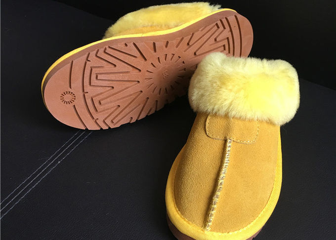 100%の羊皮のスリッパの女性靴のクリのエヴァの柔らかい唯一のスエードの革スリッパ