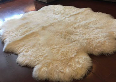 中国 長い毛の居間の投球のための白いオーストラリアの羊皮の敷物のメリノのウール サプライヤー