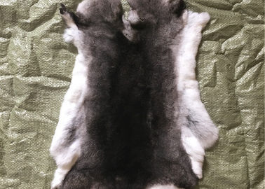 中国 薄い灰色のレックスのウサギの毛皮の首のウォーマーは、レックスの実質のウサギ版毛布のための皮を投げつけます サプライヤー