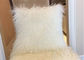 モンゴルの毛皮の枕自然で白く長い毛のチベットのヒツジの皮の枕カバー40cm サプライヤー