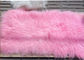 モンゴルの羊皮の敷物100%の実質の羊皮のウール60*120cmはピンク色の試供品を染めました サプライヤー