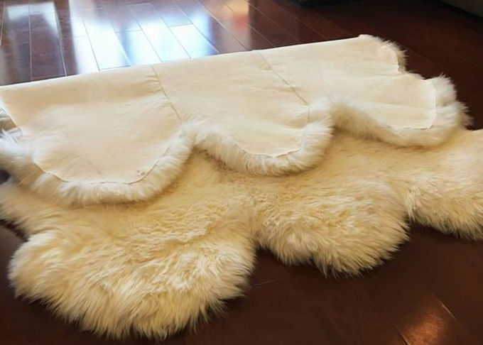 実質の羊皮の敷物の特大の羊皮区域のカーペットの柔らかい毛皮6Pの白6の毛皮