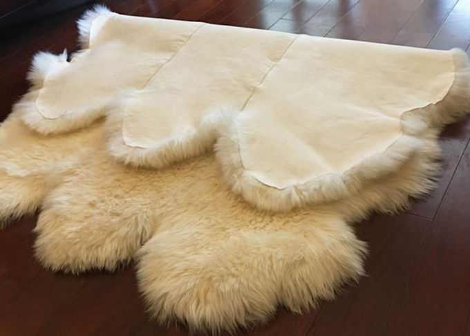 アイボリーの白い毛皮の居間の敷物6の毛皮、5.5 x 6つのFtの寝室の羊皮の敷物 