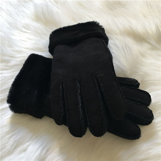 男女兼用の羊皮の毛皮の袖口の冬の手袋の女性によっては皮の長い流行の手袋が子を産みます